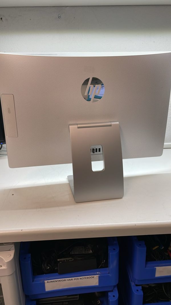HP All-in-One 23" 1TB SSD - immagine 2