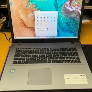 Portatile Asus 17.3" Intel i5-8250U ( USATO )